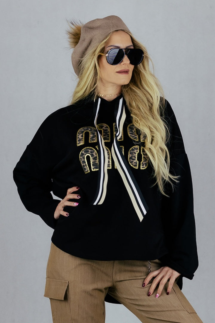 Bluza z kapturem i aplikacją UNIWERSALNY Made in Italy Bluzki Inspiracja Jelenia Gora