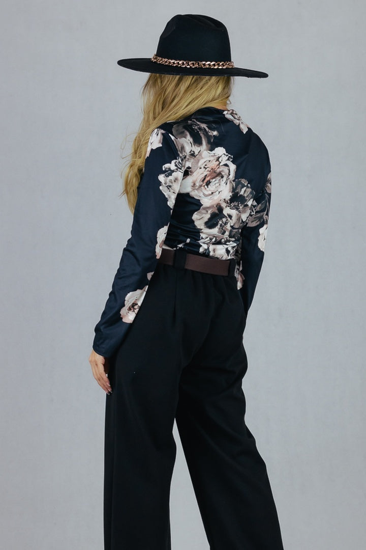 Bluzka w kwiaty 3D - IV UNIWERSALNY Made in Italy Bluzki Inspiracja Jelenia Gora