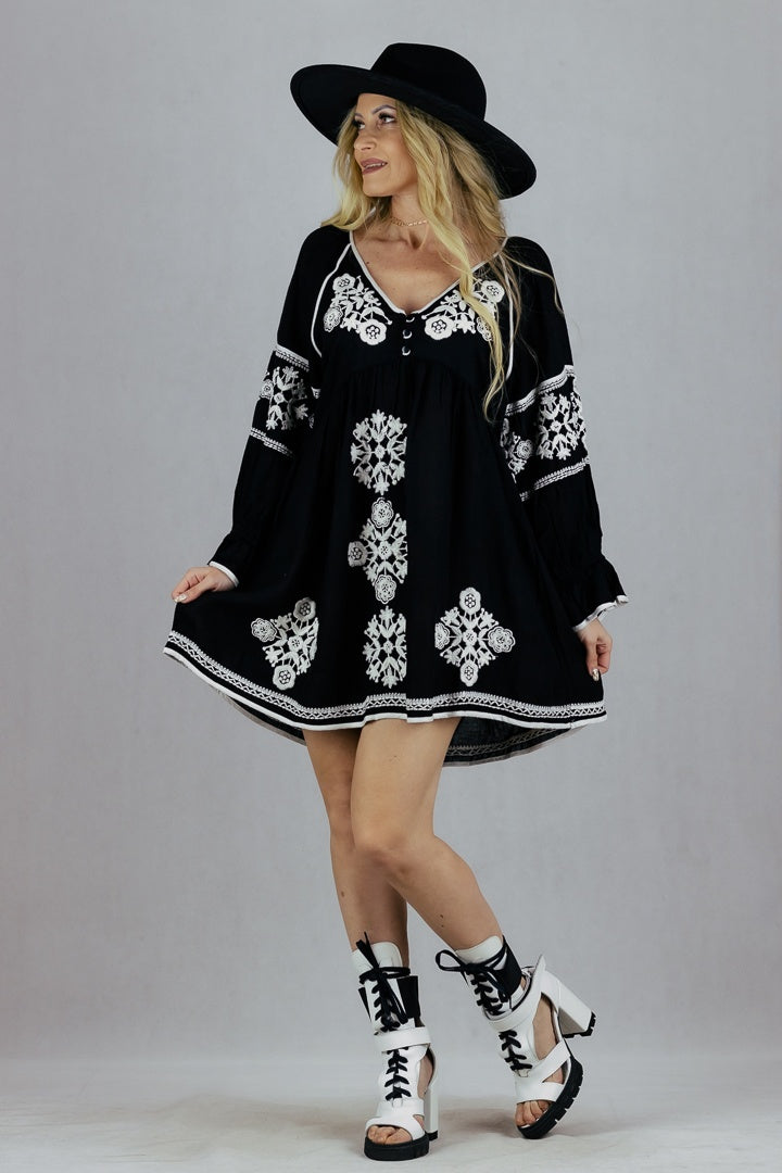Sukienka boho z guzikami - czarna UNIWERSALNY Bohochique Sukienki Inspiracja Jelenia Gora