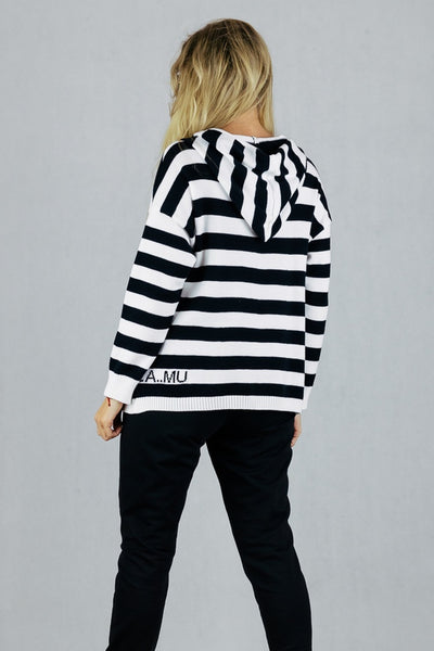 Sweter La Mu z kapturem UNIWERSALNY La Mu Swetry Inspiracja Jelenia Gora