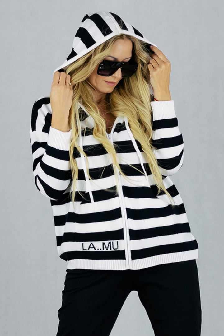 Sweter La Mu z kapturem UNIWERSALNY La Mu Swetry Inspiracja Jelenia Gora